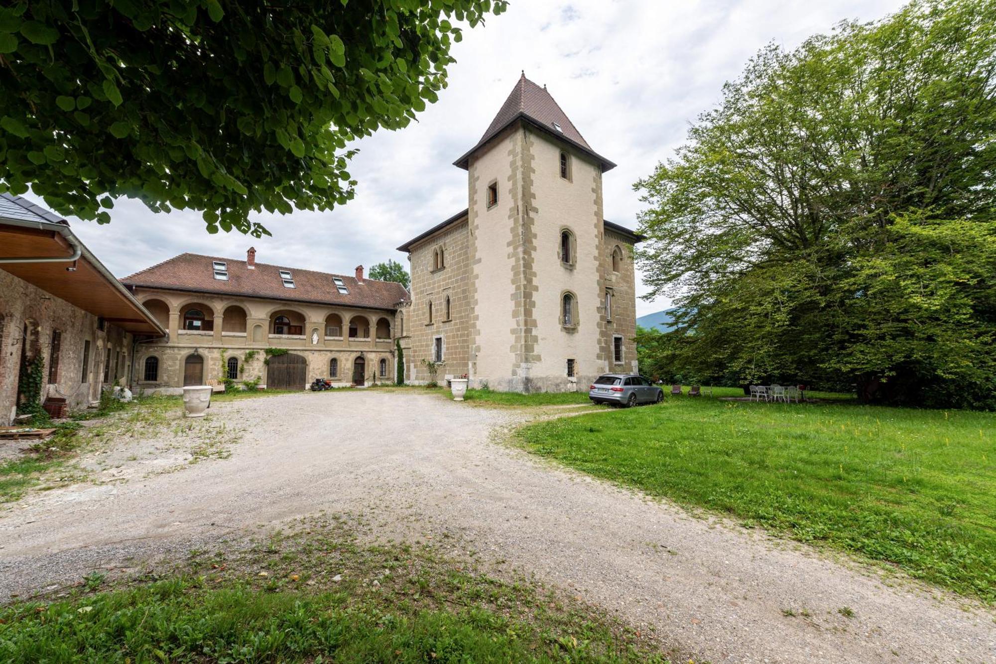Апартаменты Chateau De Montpon - Grand Logement Saint-Sylvestre  Экстерьер фото